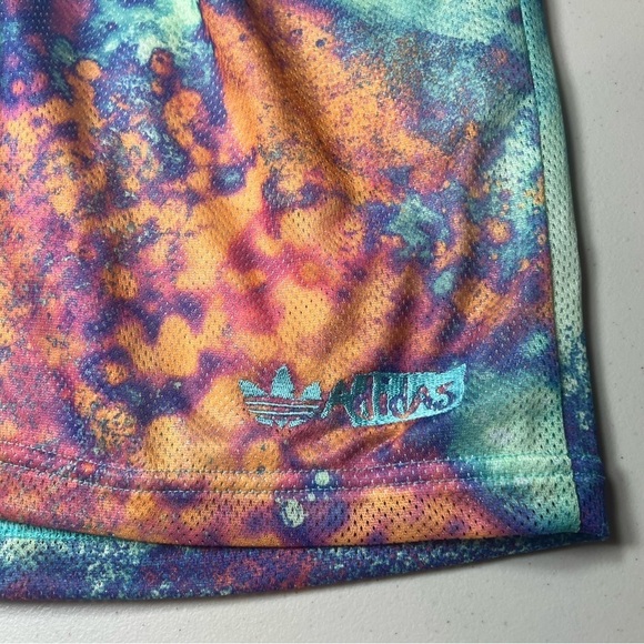 NWT Adidas S AOP Mesh Shorts Multicolor Galaxy Paint Splatter Performance Shorts - Picture 3 of 11